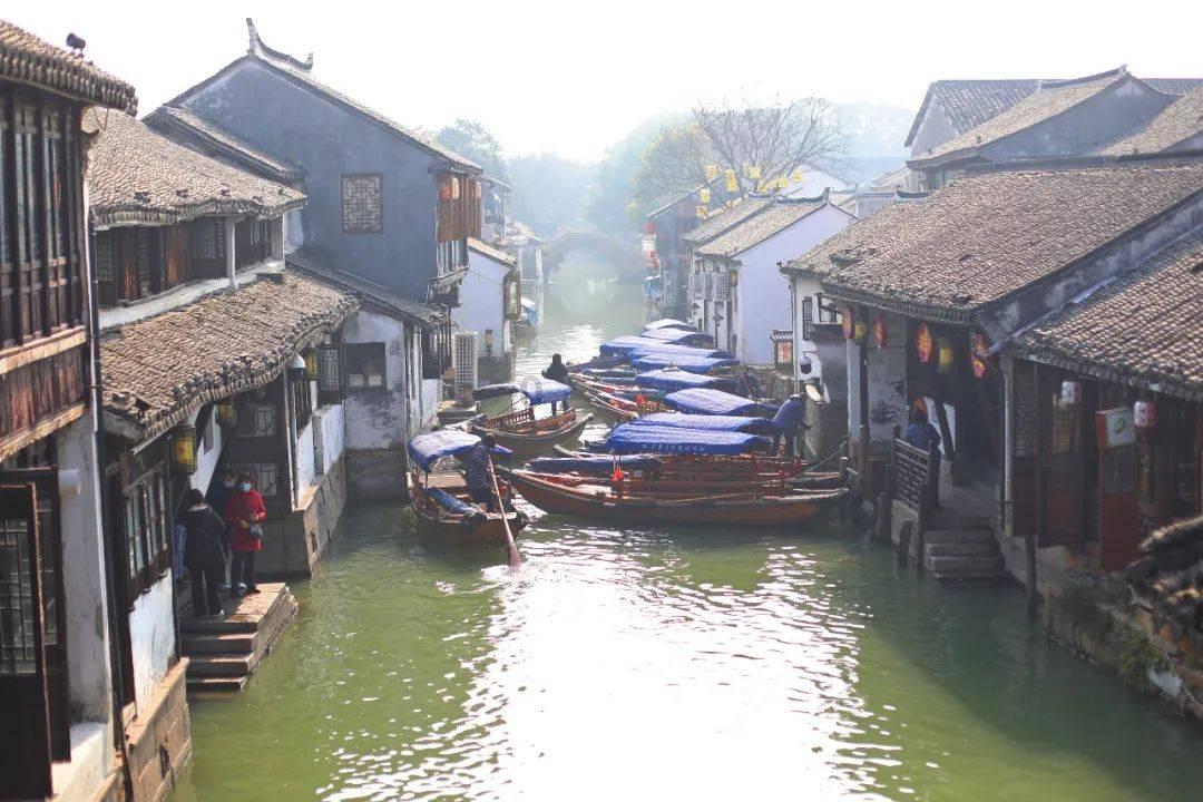 逃离复古建筑